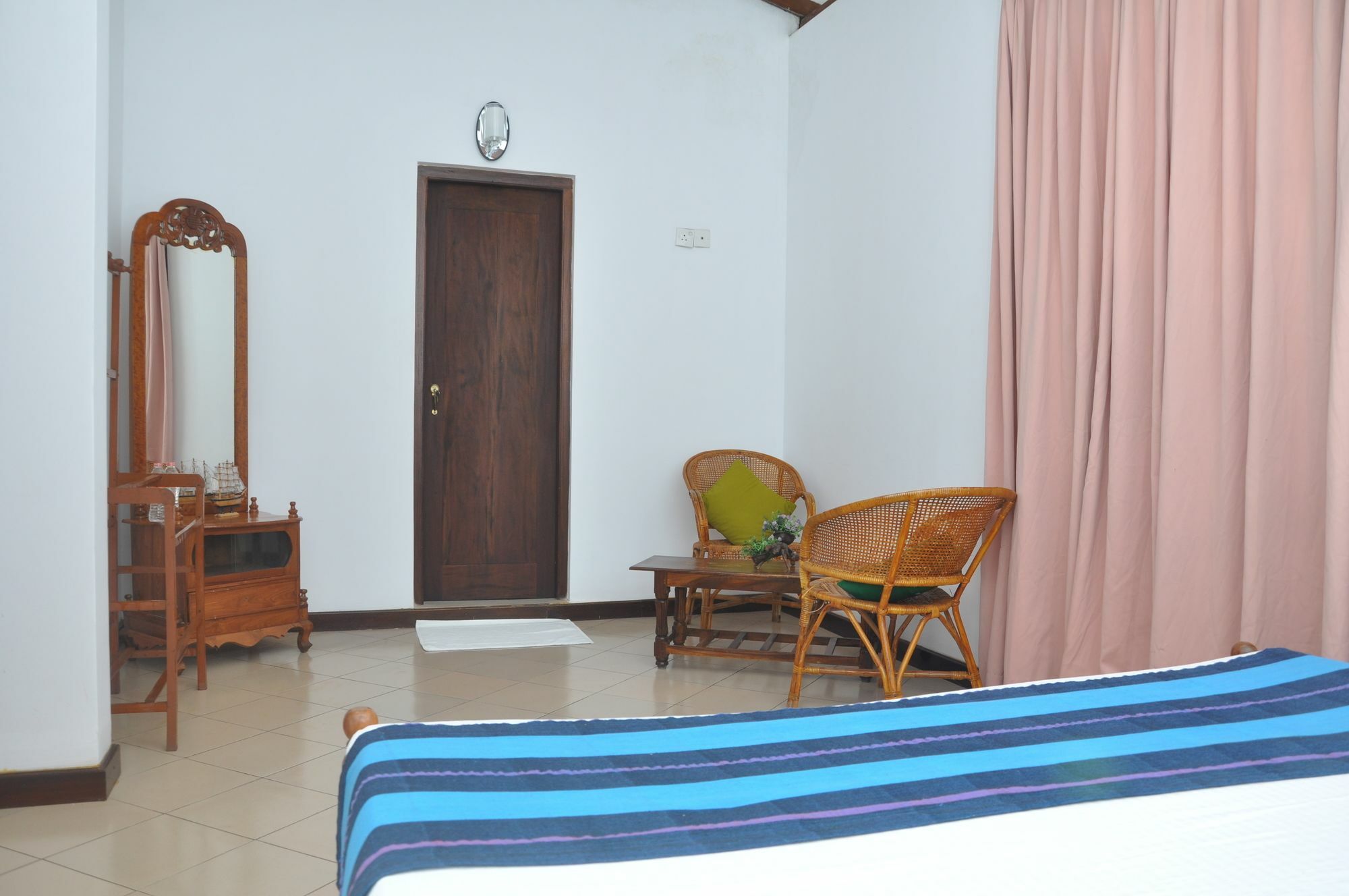 Shakuna Villa Hikkaduwa Exterior foto
